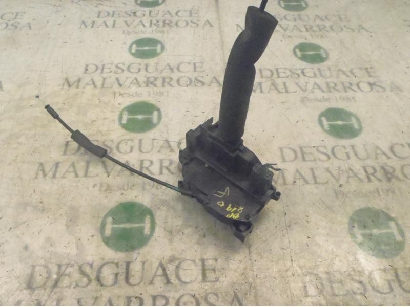 Recambio de cerradura puerta delantera derecha para renault megane iii coupe gt referencia OEM IAM 805020003R  