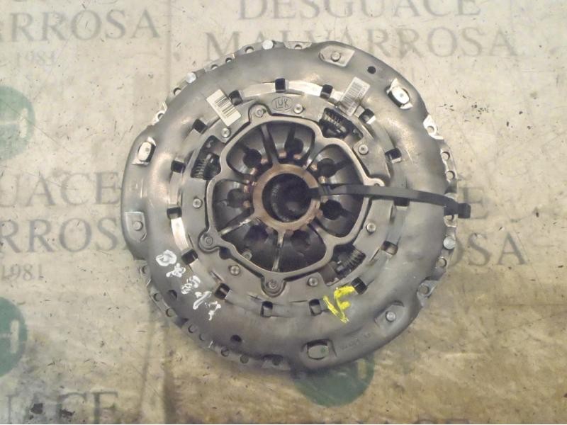 Recambio de kit embrague para renault megane iii coupe gt referencia OEM IAM 7701478728  