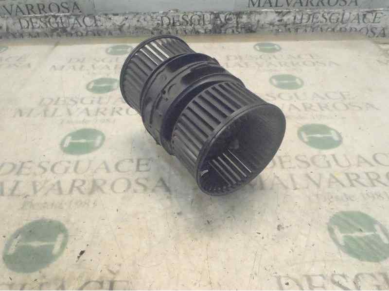 Recambio de motor calefaccion para renault megane iii coupe gt referencia OEM IAM 272108241R  