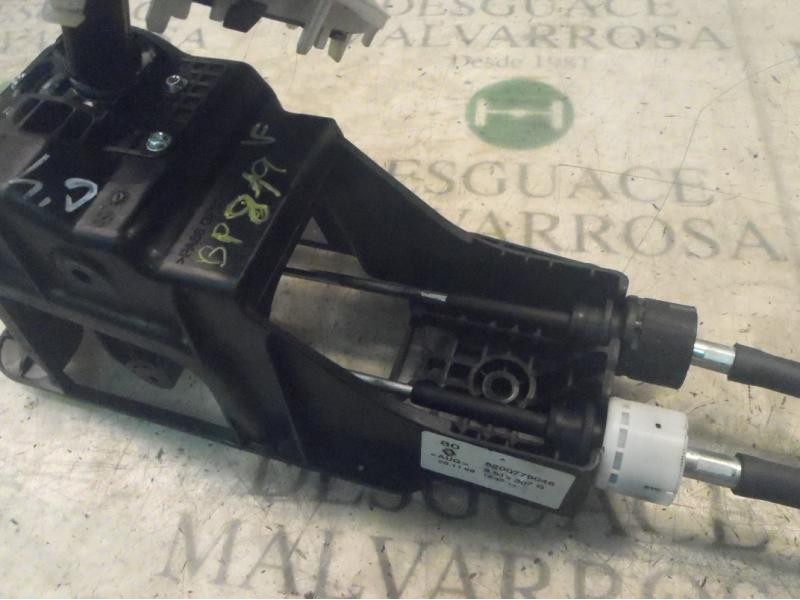 Recambio de palanca cambio para renault megane iii coupe gt referencia OEM IAM 8200779046  