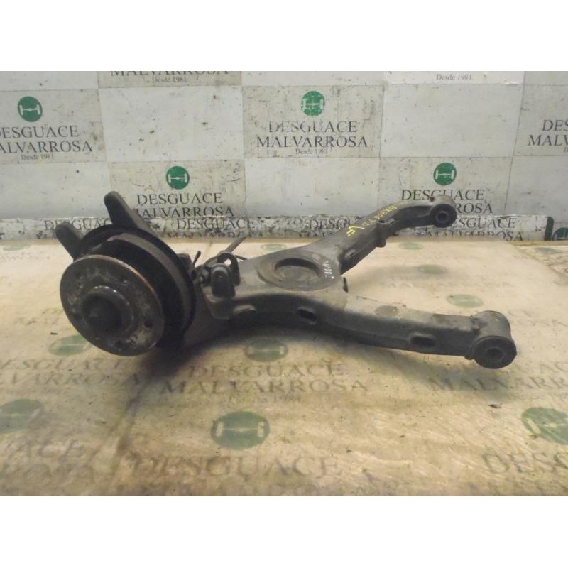 Recambio de mangueta trasera derecha para mercedes-benz vito (w638) caja cerrada 110 d  (638.074) referencia OEM IAM   