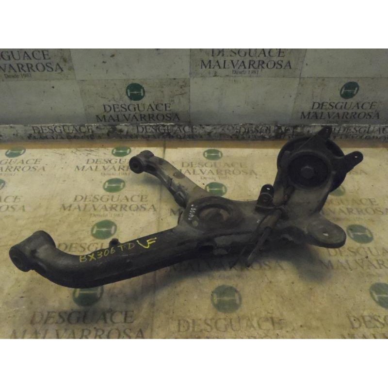 Recambio de mangueta trasera derecha para mercedes-benz vito (w638) caja cerrada 110 d  (638.074) referencia OEM IAM   