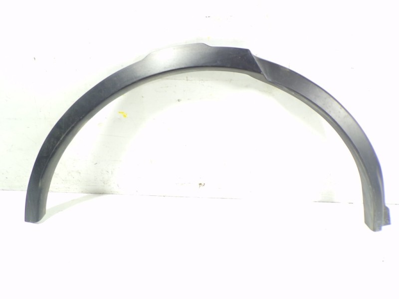 Recambio de aletin trasero derecho para land rover discovery sport 2.0 td4 cat referencia OEM IAM LR076034 FK72290E22AC 