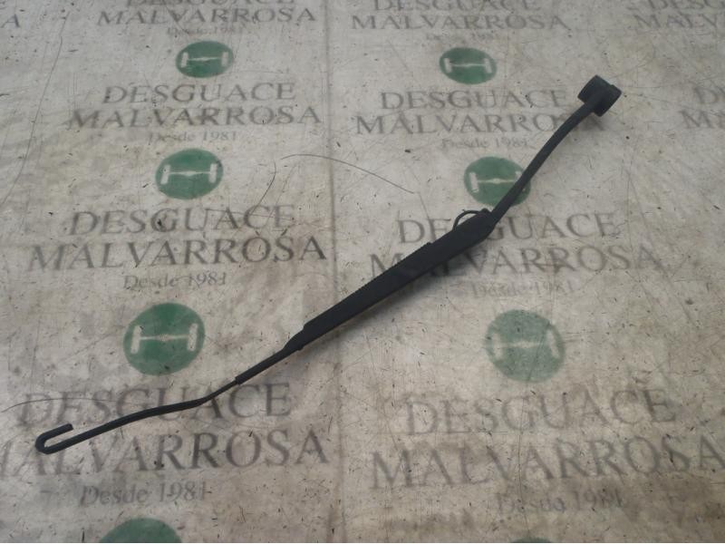 Recambio de brazo limpia delantero derecho para kia opirus básico referencia OEM IAM 983203F000  