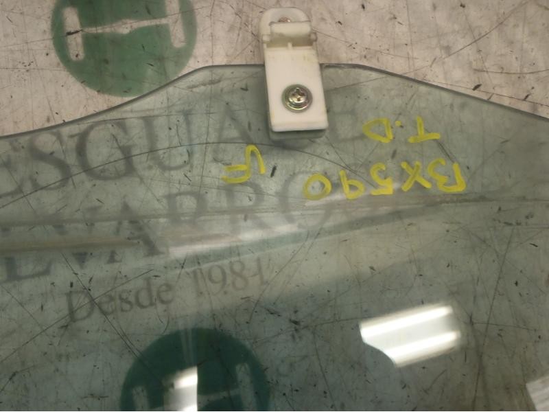 Recambio de cristal puerta trasero derecho para kia opirus básico referencia OEM IAM 834203F000  