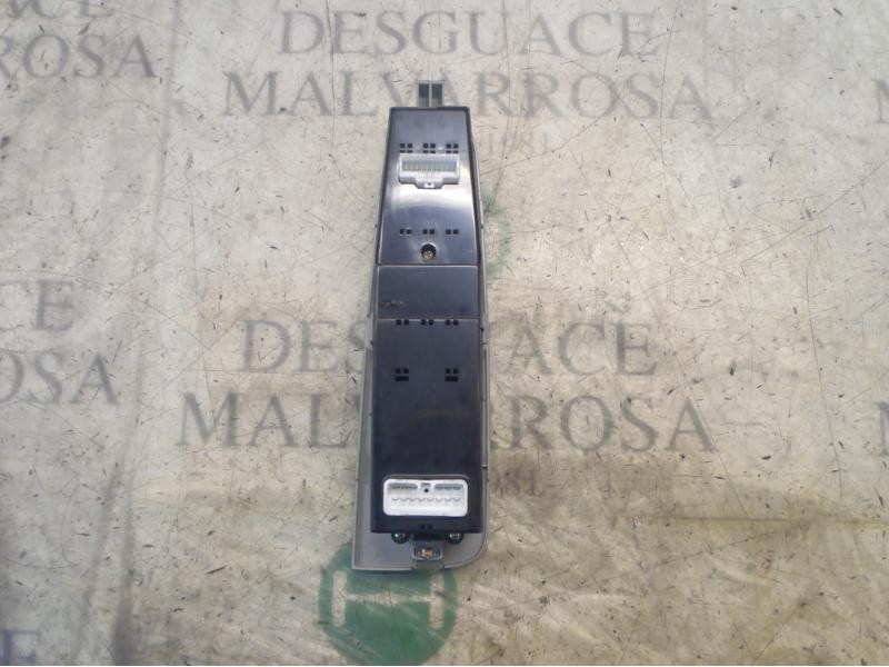 Recambio de mando elevalunas delantero derecho para kia opirus básico referencia OEM IAM 935753F200NF  