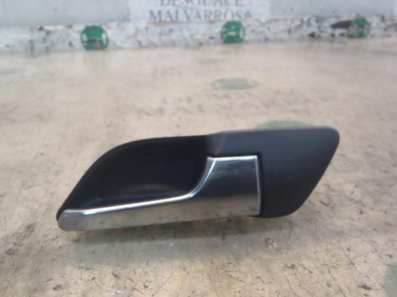 Recambio de maneta interior trasera derecha para opel astra h berlina cosmo referencia OEM IAM   