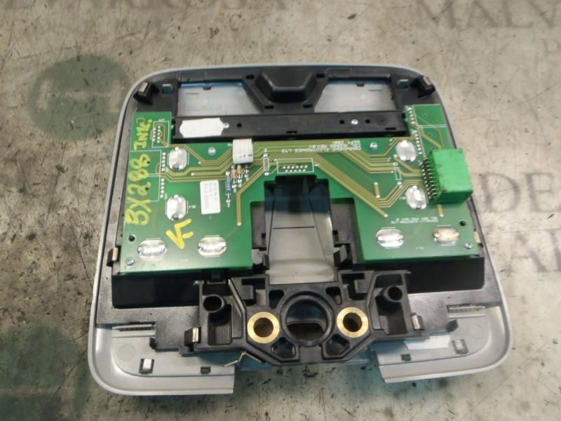 Recambio de piloto interior para volvo s60 berlina 2.4 d referencia OEM IAM   