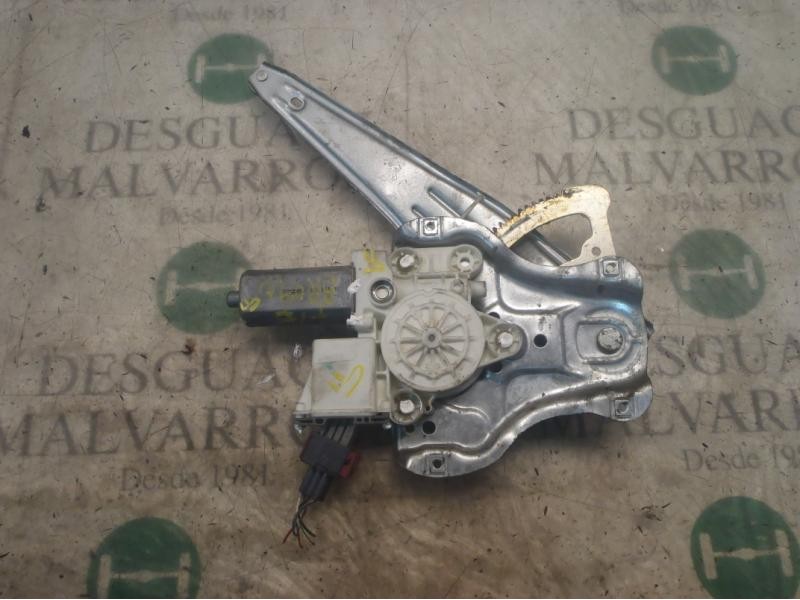 Recambio de elevalunas trasero izquierdo para toyota avensis berlina (t25) 2.0 executive sedán (4-ptas.) referencia OEM IAM   