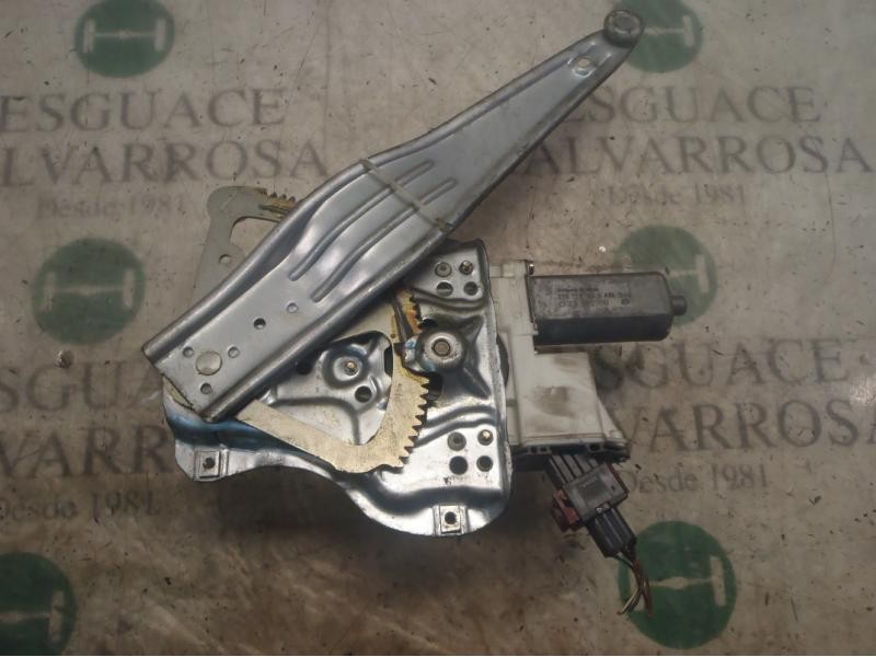 Recambio de elevalunas trasero izquierdo para toyota avensis berlina (t25) 2.0 executive sedán (4-ptas.) referencia OEM IAM   