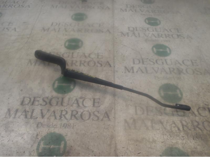 Recambio de brazo limpia delantero izquierdo para volkswagen polo berlina (6n2) trendline referencia OEM IAM   