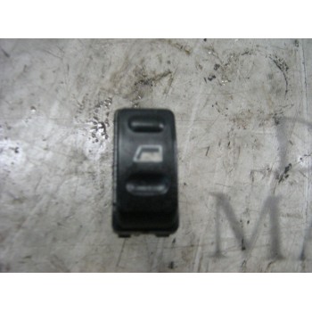 MANDO ELEVALUNAS DELANTERO DERECHO 