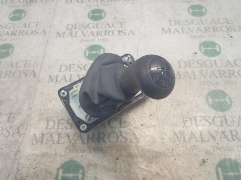 Recambio de palanca cambio para dacia sandero ambiance referencia OEM IAM 6001548749  