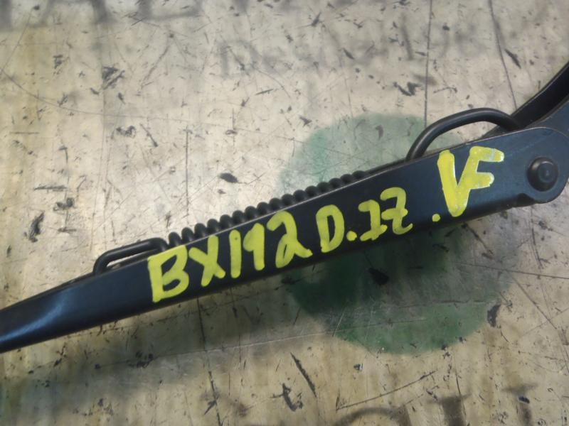 Recambio de brazo limpia delantero izquierdo para dacia sandero ambiance referencia OEM IAM 8201059028  