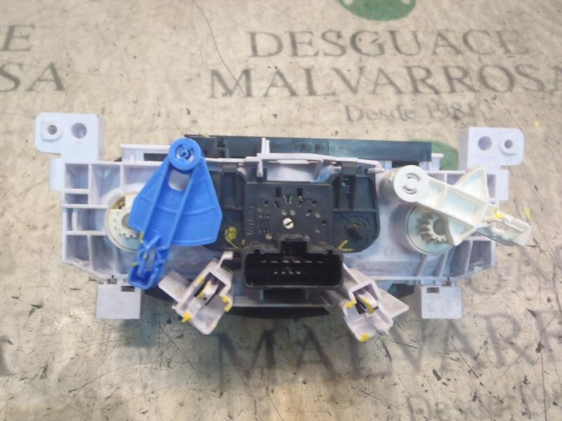 Recambio de mando calefaccion / aire acondicionado para dacia sandero ambiance referencia OEM IAM 6001551800  