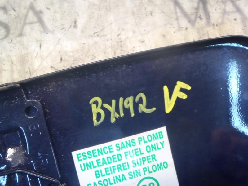 Recambio de tapa combustible para dacia sandero ambiance referencia OEM IAM 8201046025  