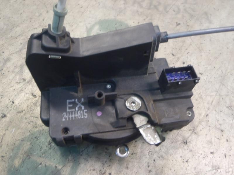Recambio de cerradura puerta delantera izquierda para opel zafira a club referencia OEM IAM   