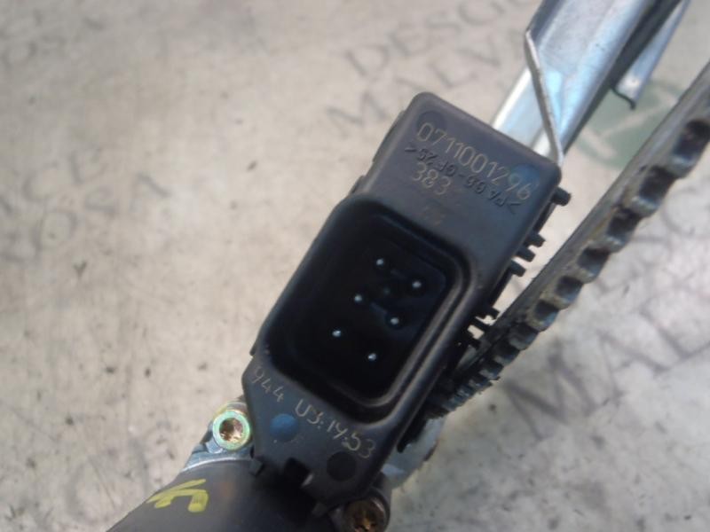 Recambio de elevalunas delantero derecho para opel zafira a club referencia OEM IAM   