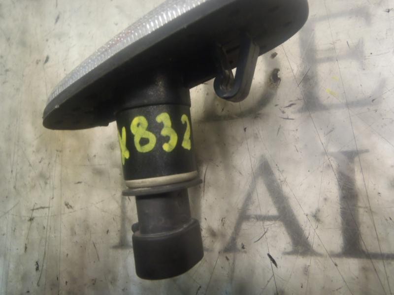 Recambio de piloto lateral izquierdo para opel zafira a club referencia OEM IAM   