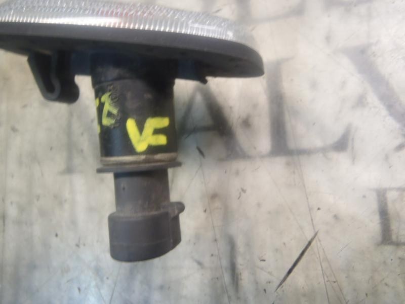 Recambio de piloto lateral izquierdo para opel zafira a club referencia OEM IAM   