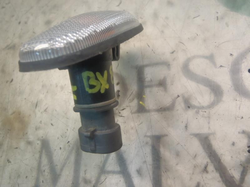 Recambio de piloto lateral izquierdo para opel zafira a club referencia OEM IAM   