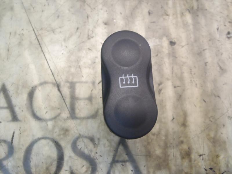 Recambio de modulo electronico para dacia sandero ambiance referencia OEM IAM 8200602230  