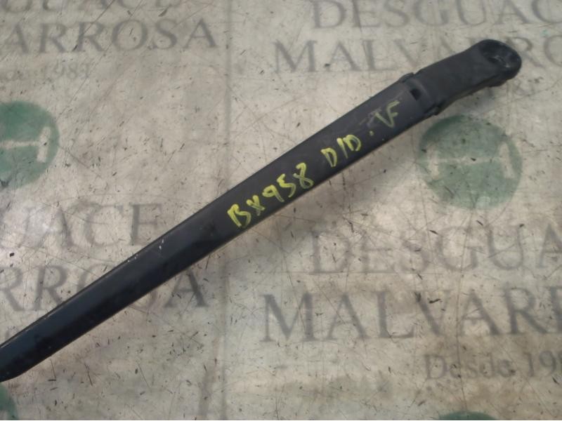 Recambio de brazo limpia delantero derecho para nissan primera berlina (p12) acenta referencia OEM IAM   