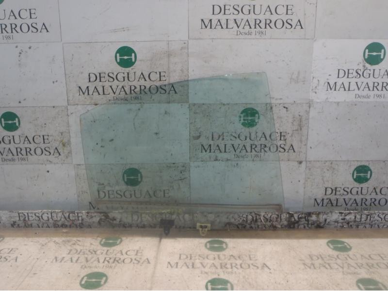 Recambio de cristal puerta trasero derecho para nissan primera berlina (p12) acenta referencia OEM IAM   