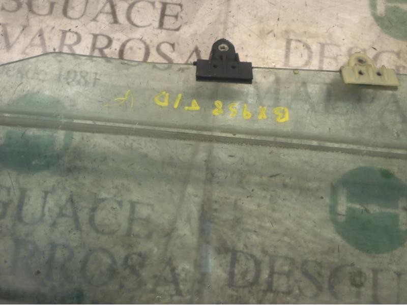 Recambio de cristal puerta trasero derecho para nissan primera berlina (p12) acenta referencia OEM IAM   