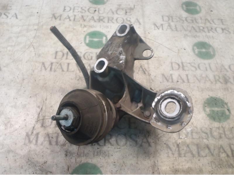 Recambio de soporte motor derecho para volkswagen passat variant (3b6) comfortline referencia OEM IAM   