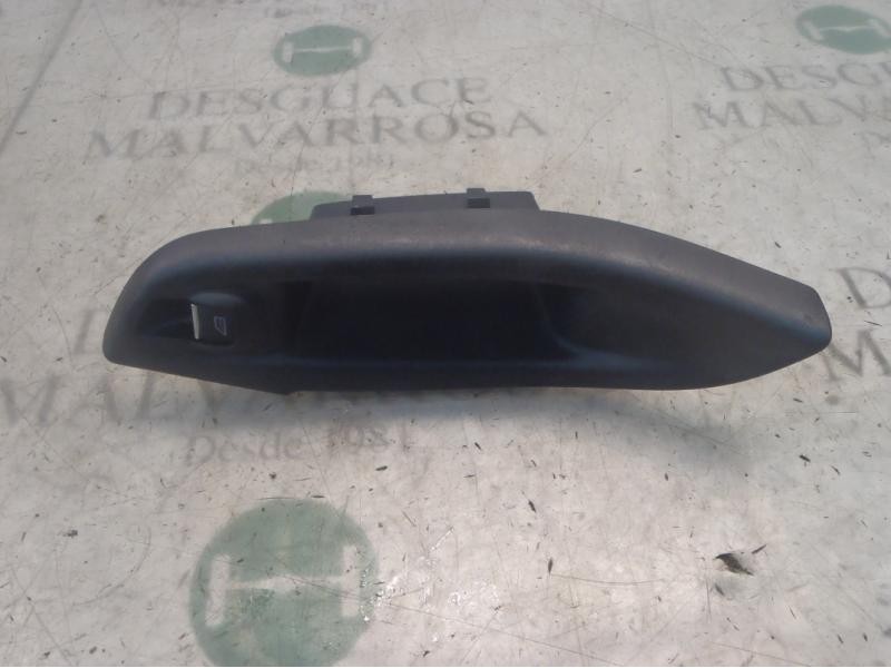 Recambio de mando elevalunas trasero izquierdo para ford focus turn. (cb8) trend referencia OEM IAM 1850432 BM5T14529AA 