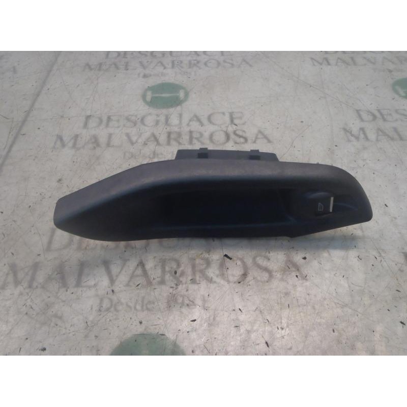 Recambio de mando elevalunas trasero derecho para ford focus turn. (cb8) trend referencia OEM IAM 1850432 BM5T14529AA 