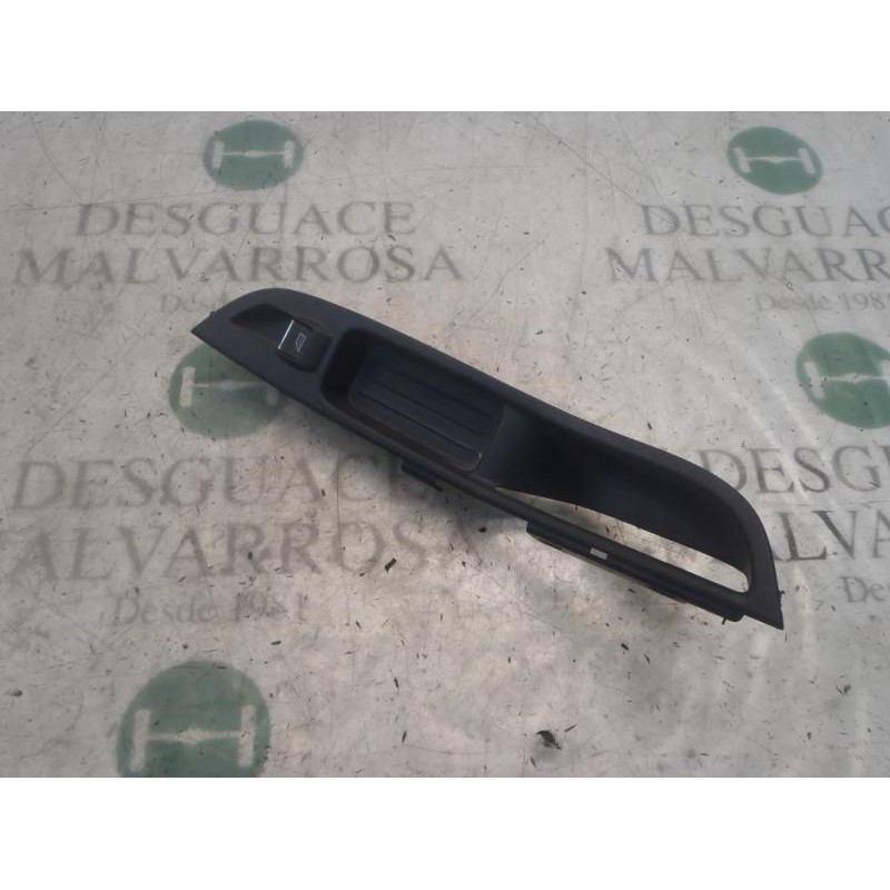 Recambio de mando elevalunas delantero derecho para ford focus turn. (cb8) trend referencia OEM IAM 1850432 BM5T14529AA 