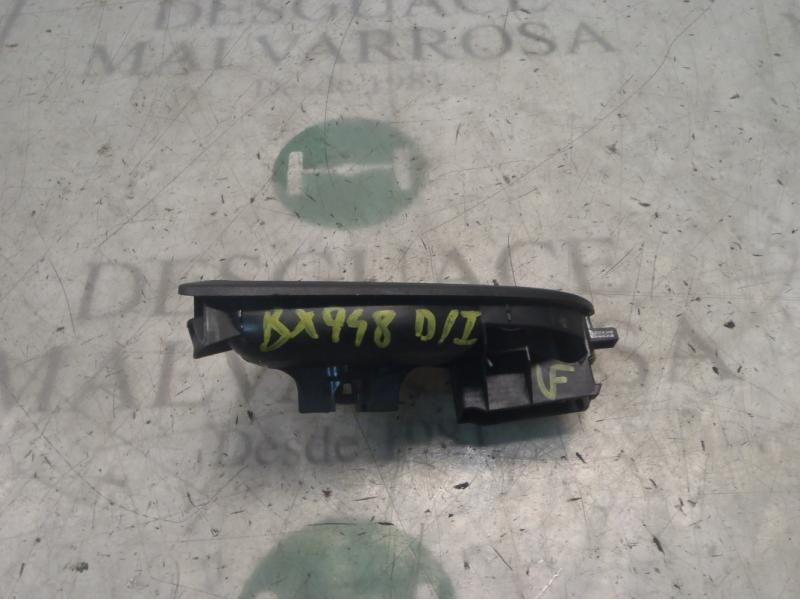 Recambio de maneta interior delantera izquierda para ford focus turn. (cb8) trend referencia OEM IAM 1746826  