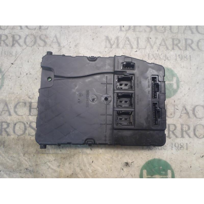 Recambio de caja reles / fusibles para renault scenic ii authentique referencia OEM IAM   