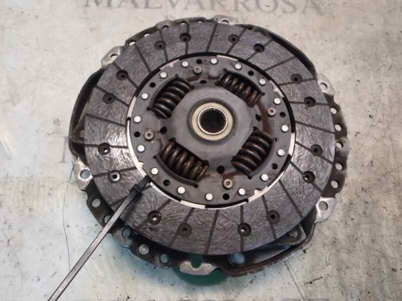 Recambio de kit embrague para renault clio iii authentique referencia OEM IAM   