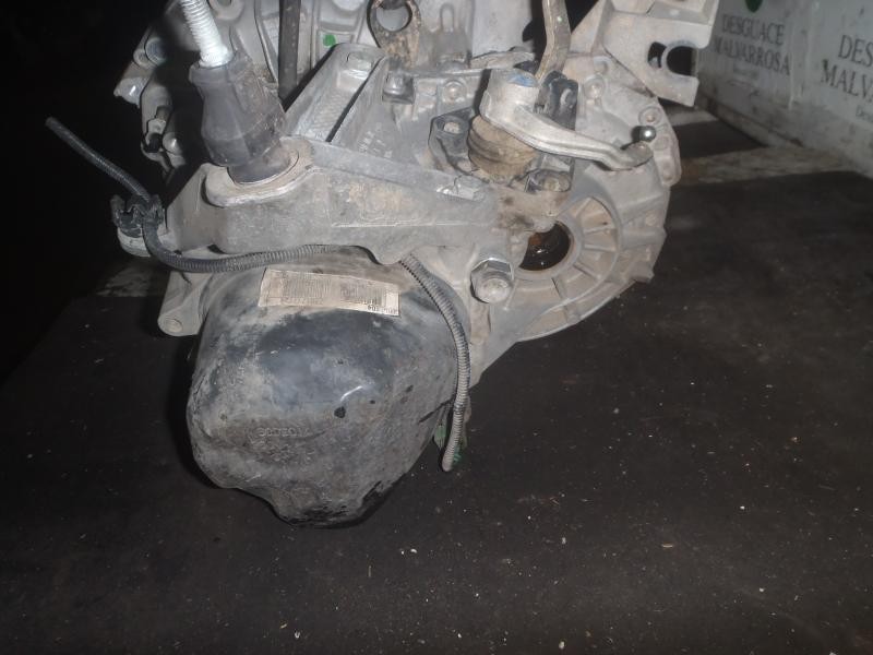 Recambio de caja cambios para renault scenic ii confort authentique referencia OEM IAM 7701717724 JR5104 