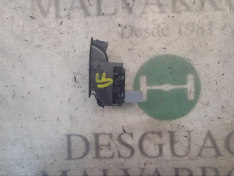 Recambio de mando elevalunas trasero derecho para volkswagen polo (6r1) 1.2 tsi referencia OEM IAM 7L6959855BREH 7L69598550 