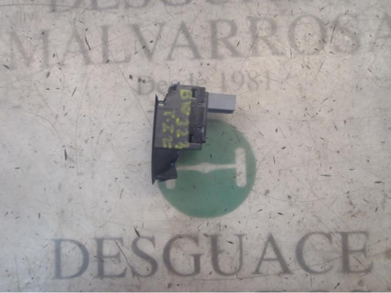 Recambio de mando elevalunas trasero izquierdo para volkswagen polo (6r1) 1.2 tsi referencia OEM IAM 7L6959855BREH  