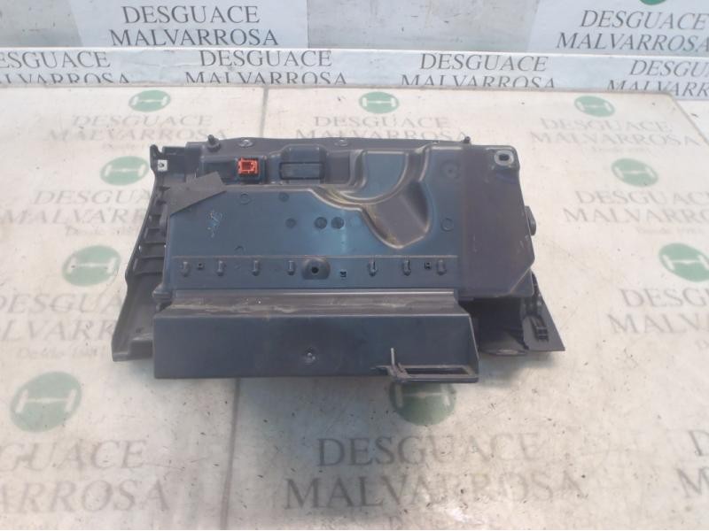 Recambio de guantera para volkswagen polo (6r1) 1.2 tsi referencia OEM IAM 6R1857121J82V  