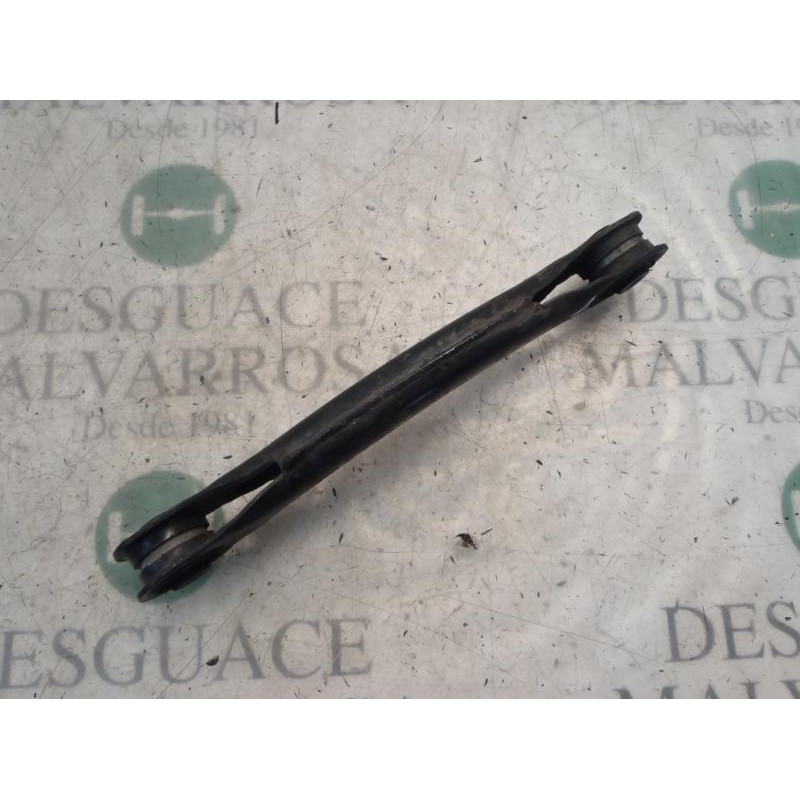 Recambio de brazo suspension superior trasero izquierdo para ford focus turn. (cb8) trend referencia OEM IAM 1752565  