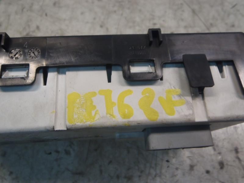 Recambio de mando multifuncion para renault megane iii berlina 5 p authentique referencia OEM IAM   