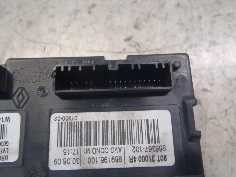 Recambio de motor elevalunas delantero izquierdo para renault megane iii berlina 5 p authentique referencia OEM IAM   