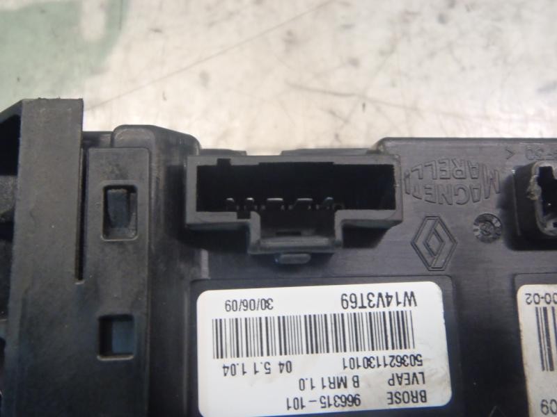 Recambio de motor elevalunas delantero izquierdo para renault megane iii berlina 5 p authentique referencia OEM IAM   