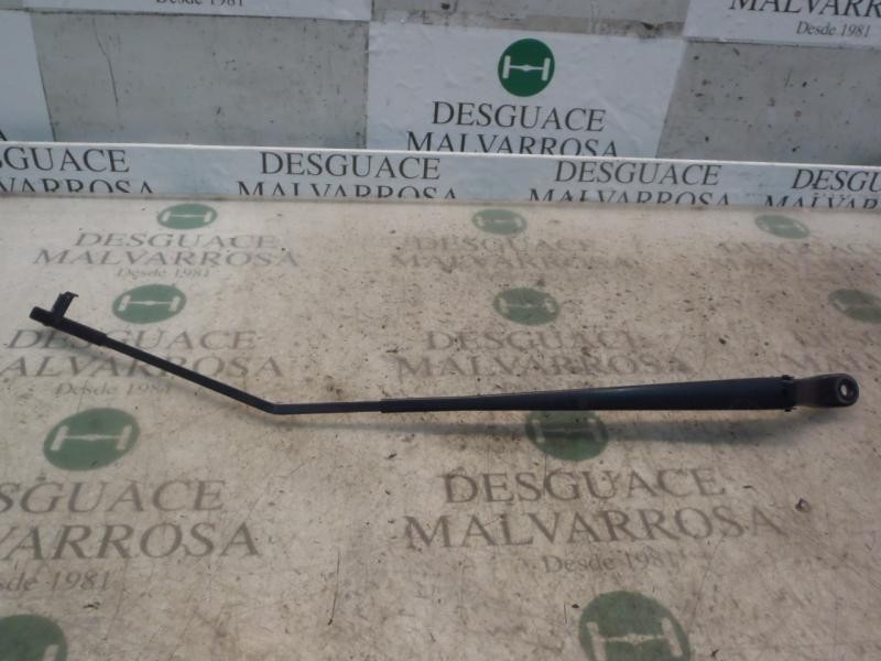 Recambio de brazo limpia delantero derecho para peugeot 207 xs referencia OEM IAM   