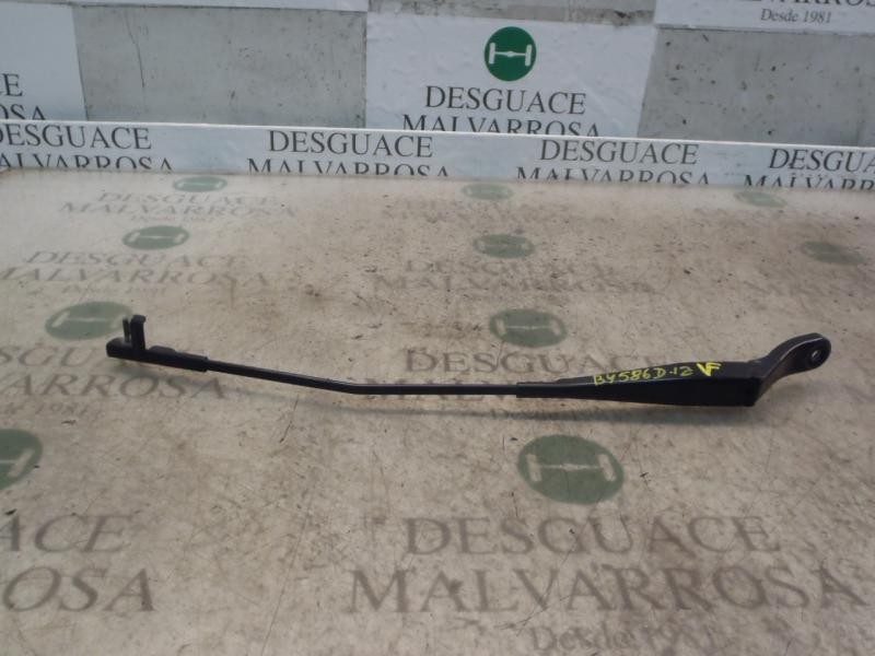 Recambio de brazo limpia delantero izquierdo para peugeot 207 xs referencia OEM IAM   