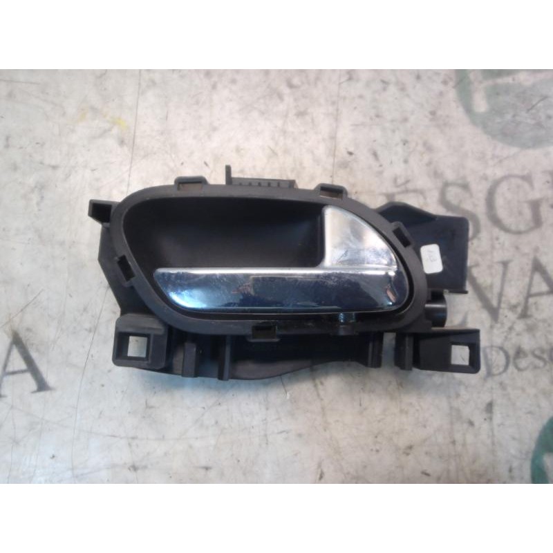 Recambio de maneta interior delantera derecha para peugeot 207 xs referencia OEM IAM   