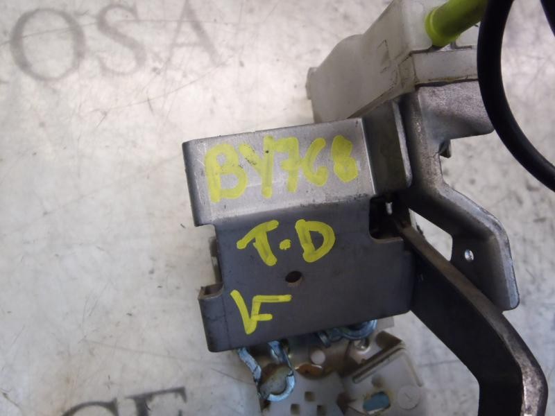 Recambio de cerradura puerta trasera derecha para toyota aygo (kgb/wnb) blue referencia OEM IAM   