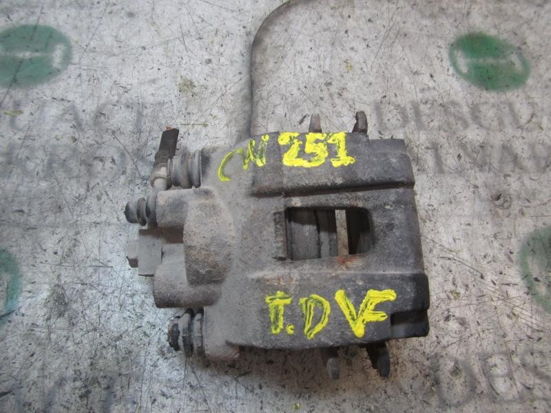 Recambio de pinza freno trasera derecha para chrysler jeep cherokee (kj) 2.4 cat referencia OEM IAM 5093274AA  