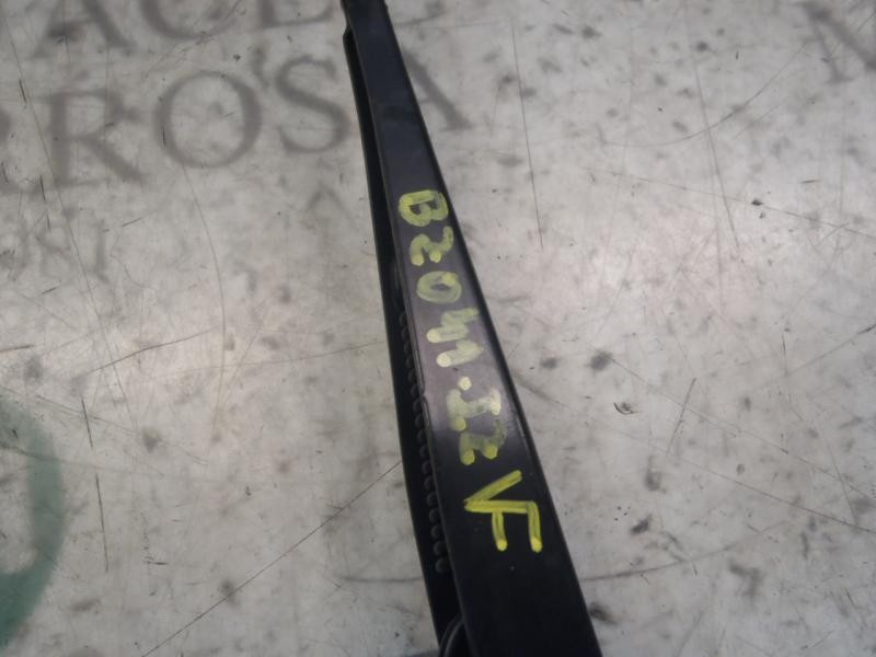 Recambio de brazo limpia delantero izquierdo para opel astra h ber. enjoy referencia OEM IAM   